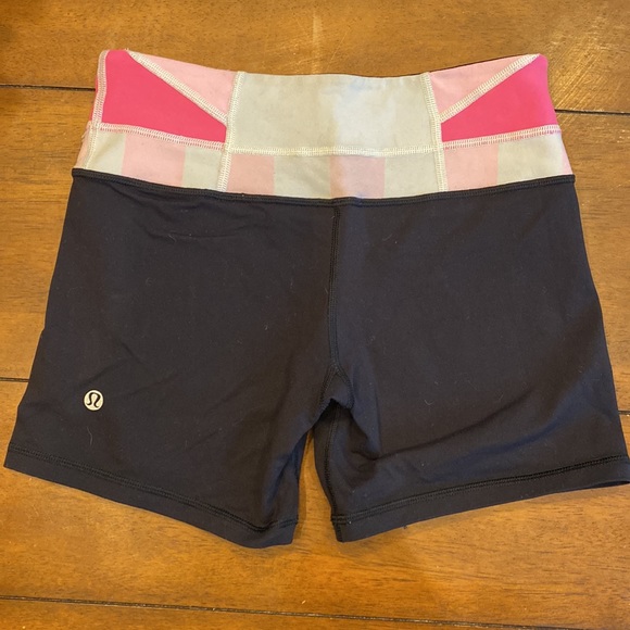Lululemon workout shorts - Picture 2 of 3